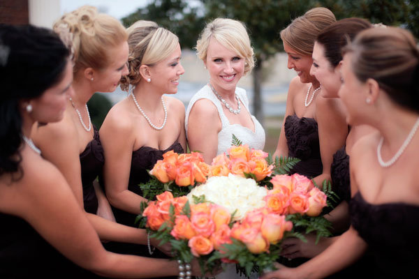 bride and bridesmaids bouquets