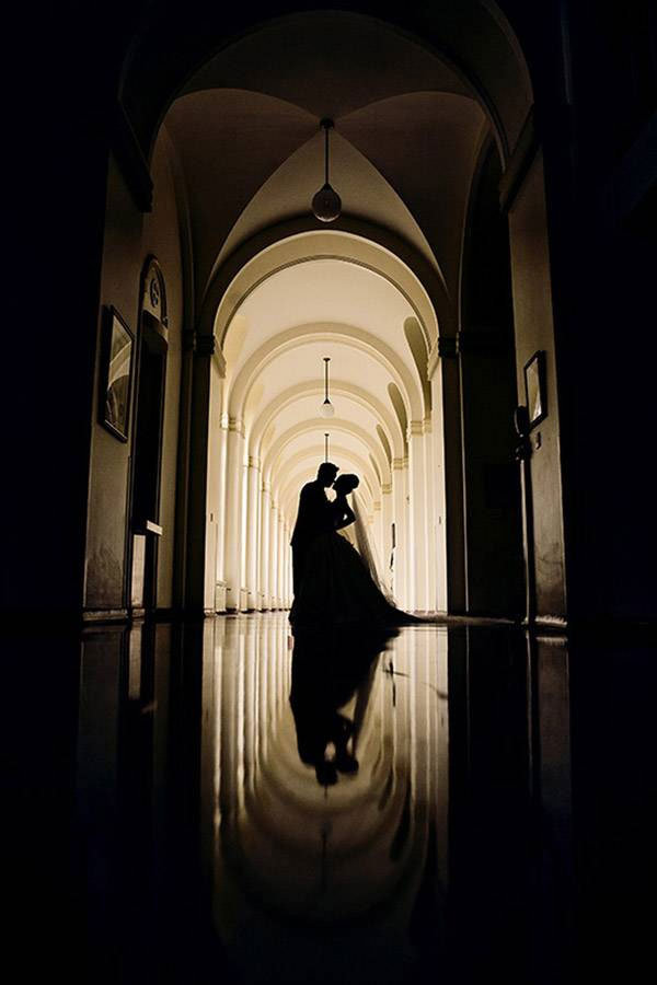 wedding portrait silhouette black and white reflection