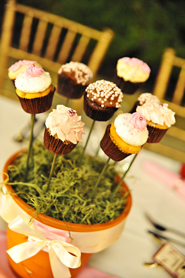 potted cupcakes centerpiece