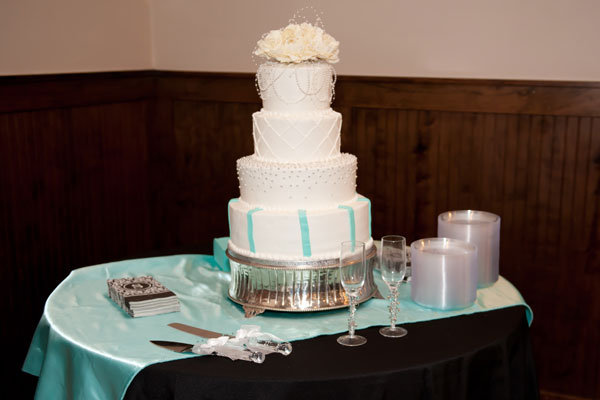 publix wedding cake Photo Credit ZDJ Photography