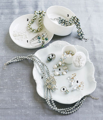 Whether your bridal style is cuttingedge or classic lustrous gray pearls 