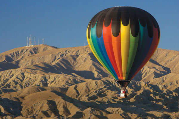 hot air balloon on honeymoon