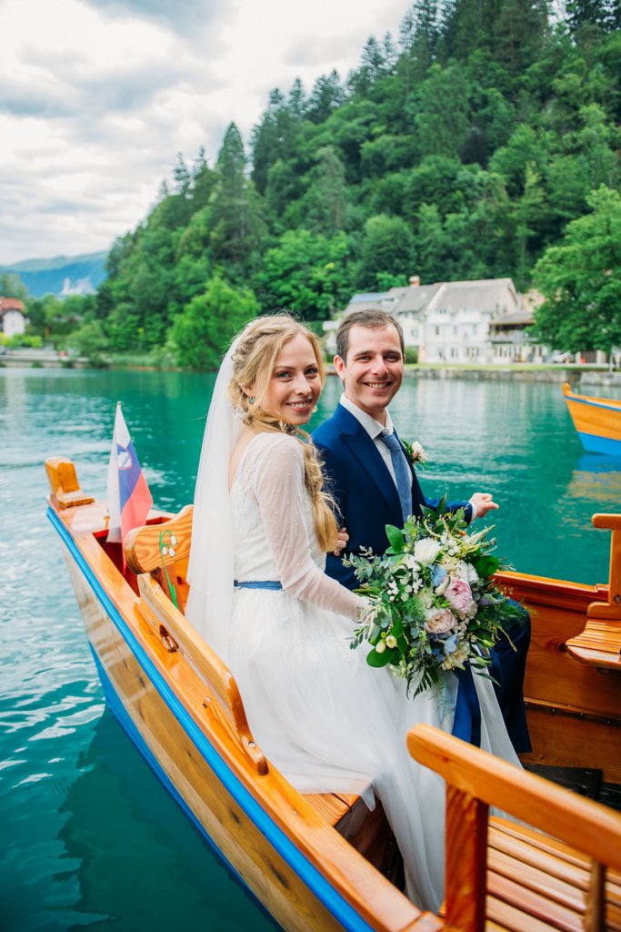 wedding ceremony on a boat