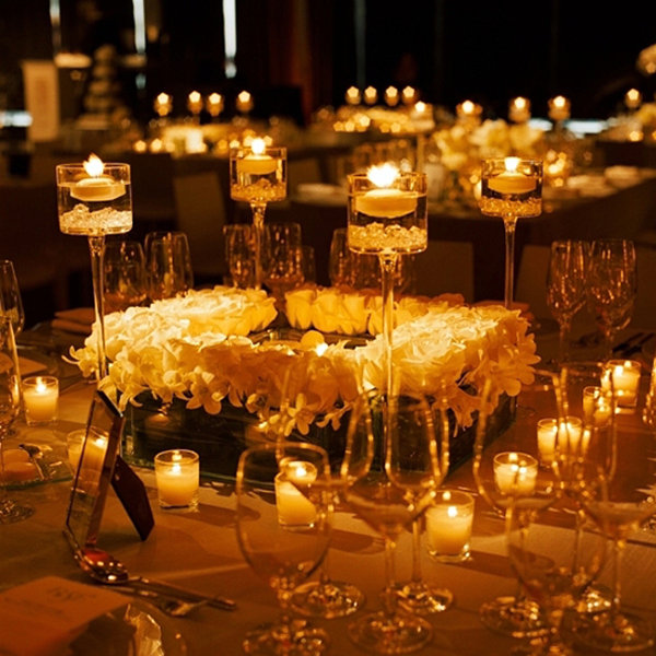 floating candles centerpiece Photo Credit Dana Siles