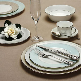  Wedding Registry Sites on From Top  Femme Fatale Dinnerware  Femme Fatale Cups  Saucers And
