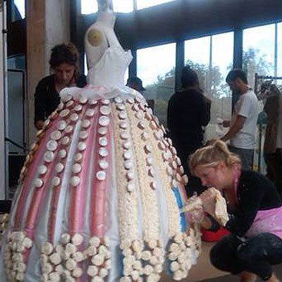 challenge Create a 100 cupcake wedding dress for DC Fashion Week