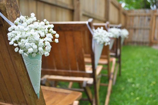 babys breath ceremony decor Photo courtesy of The Wedding Chicks Munster 