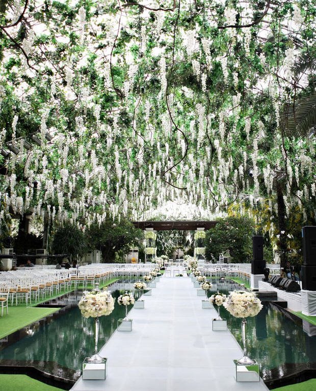 ceremony aisle decor Photo Credit Axioo Photography ceremony aisle decor Photo Credit Axioo Photography
