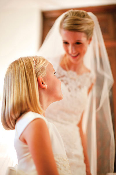 bride with flower girl