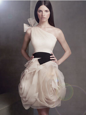 Short Dress on Short Black And White Vera Wang Do You Think A Short Wedding Dress