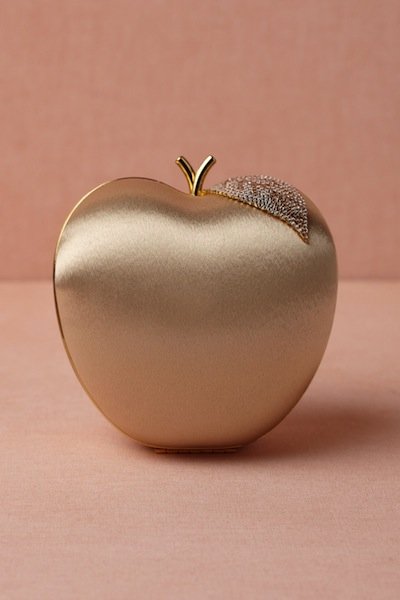 apple clutch