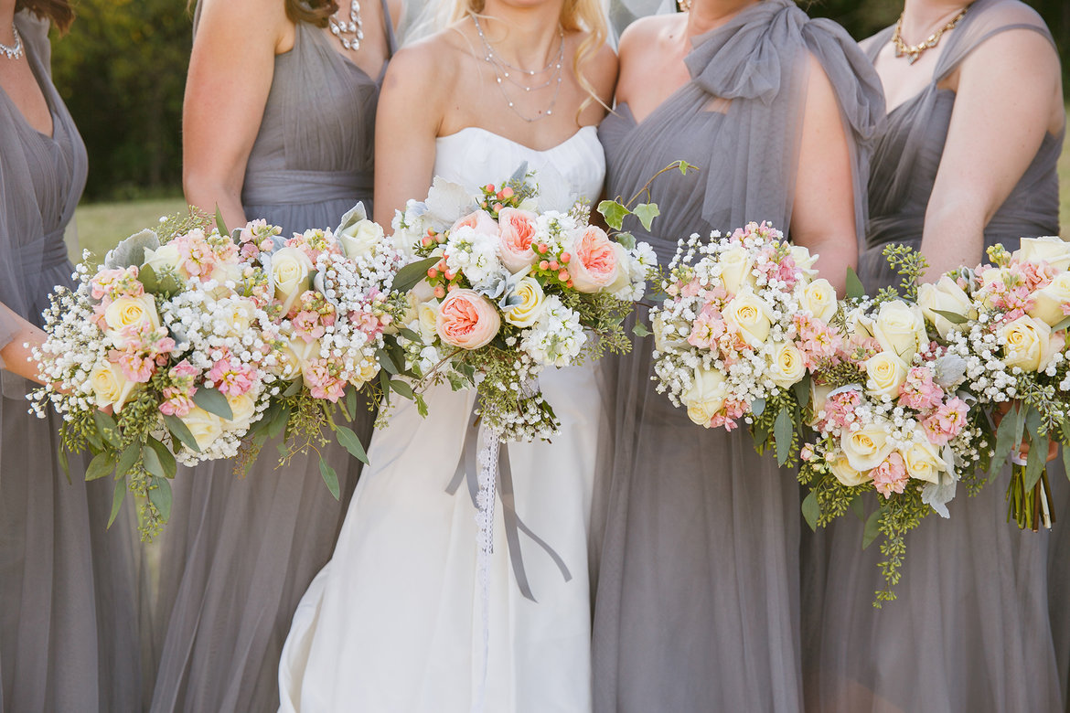 bridesmaids bouquets