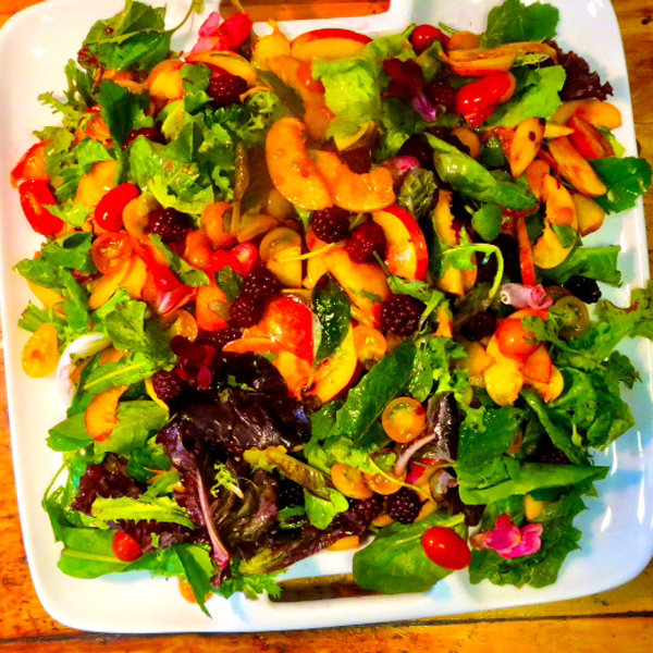 nectarine salad with cherry tomatoes and mint dressing