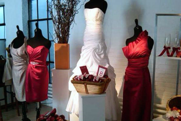  bridalguidemag Fab Apple red color for maids from David's Bridal