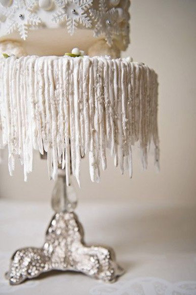 icicle wedding cake winter wedding
