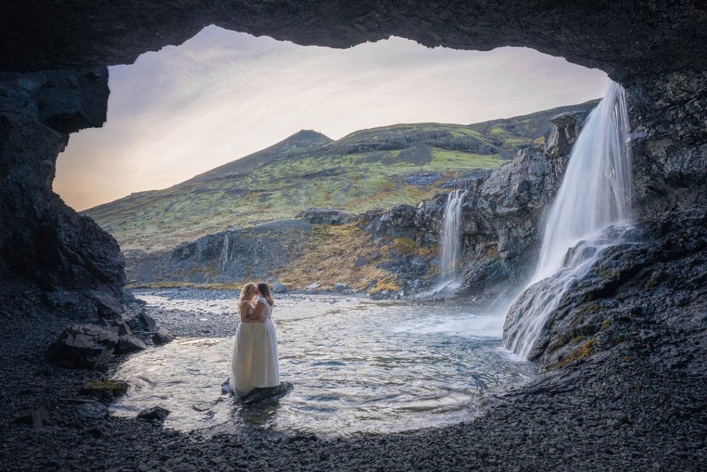 iceland elopement wedding