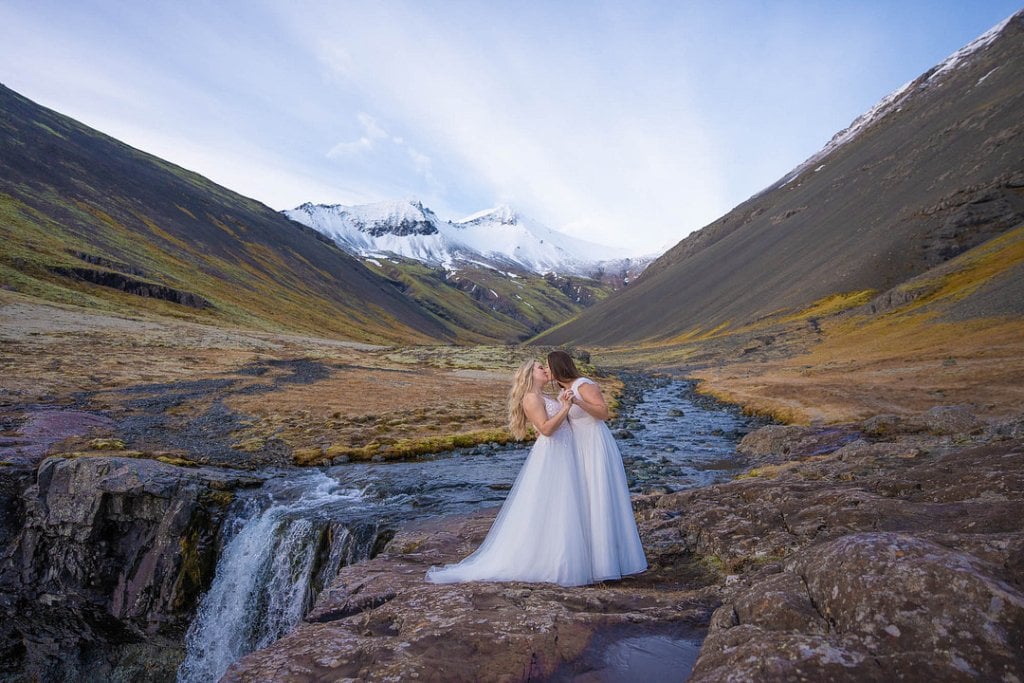 iceland elopement wedding