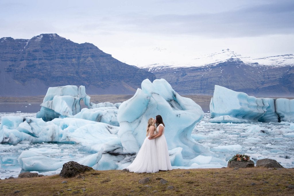 iceland elopement wedding