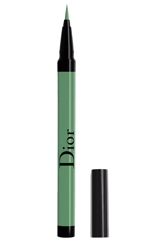 green eyeliner
