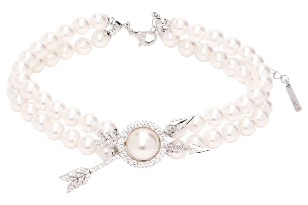 pearl necklace