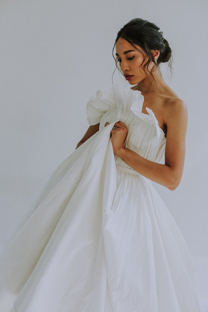 Leanne Marshall - Wedding Gown