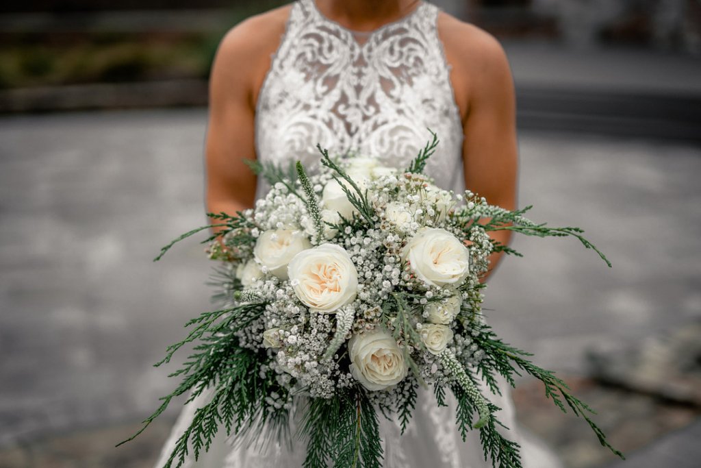 winter wedding bouquet