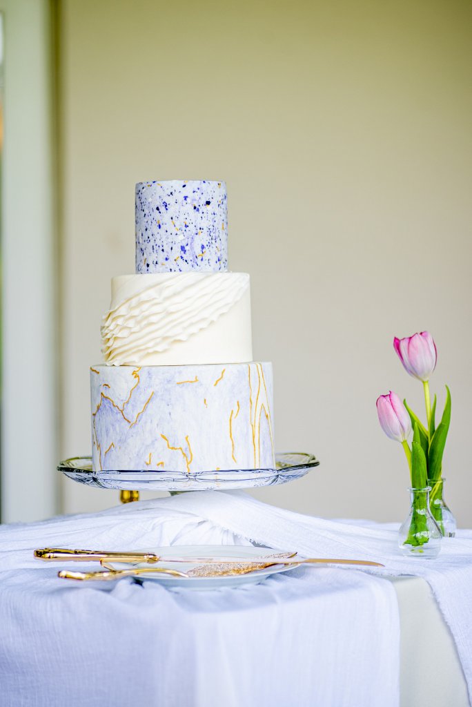 Intricate wedding cake