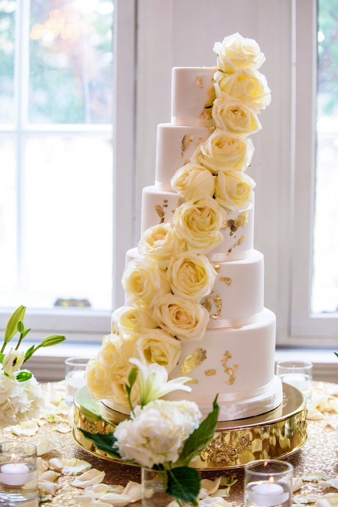 Floral wedding cake