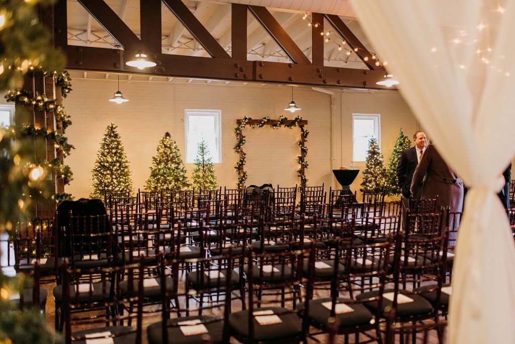 Holiday wedding ceremony decorations