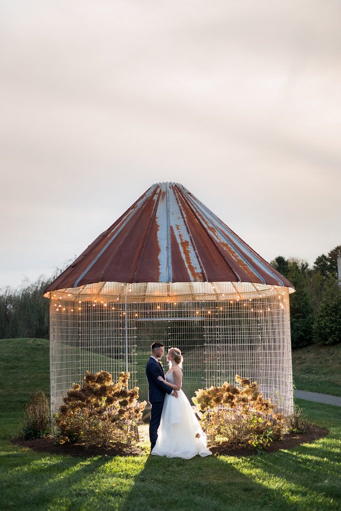 Barn wedding photo bride and groom