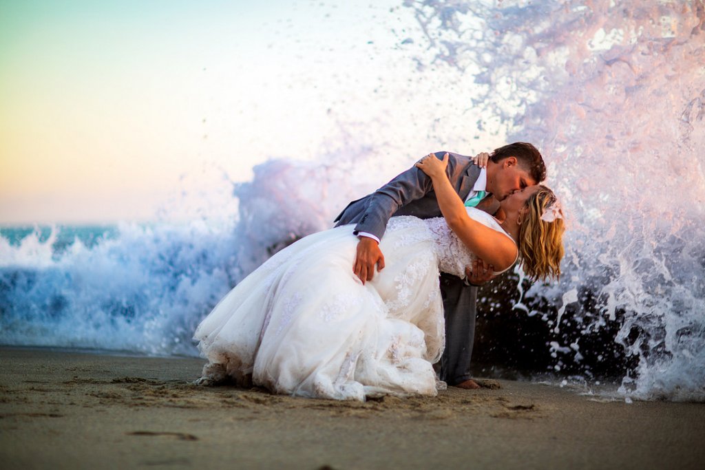 beach wedding photo