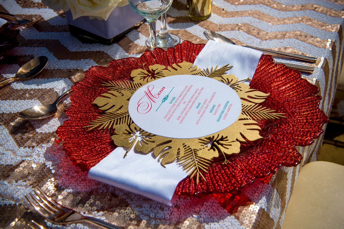 bold wedding table decor