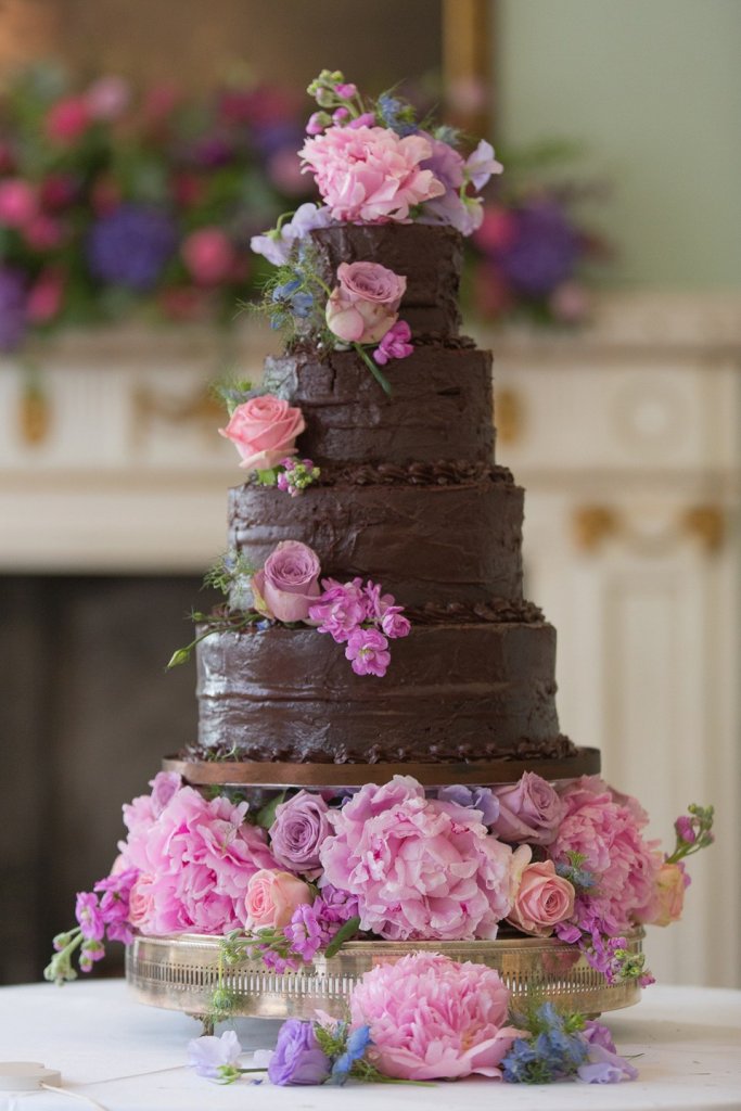 chocolate cake with fresh pink florals