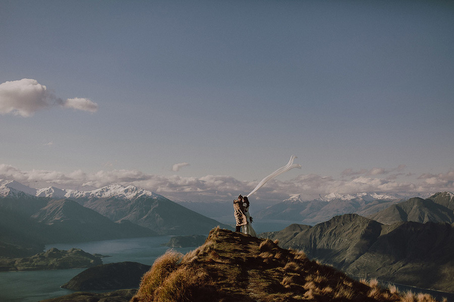 Wedding photo on the mountain