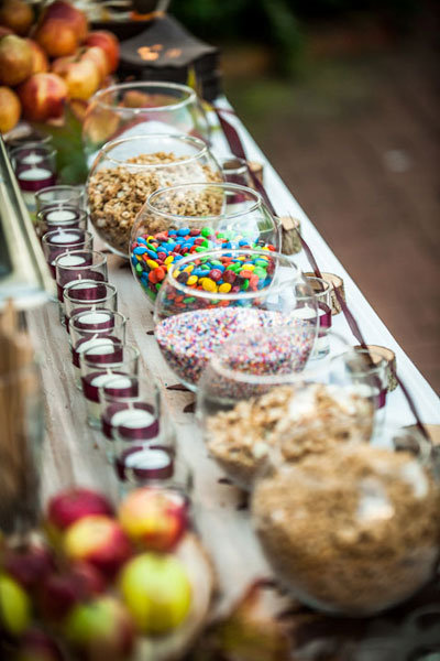 make your own caramel apple bar