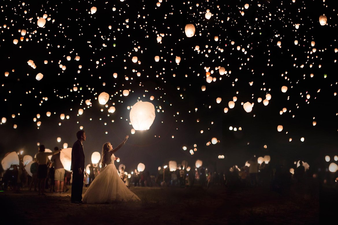 wedding paper lantern release