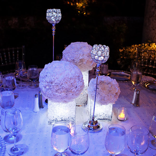 minimalist modern centerpieces