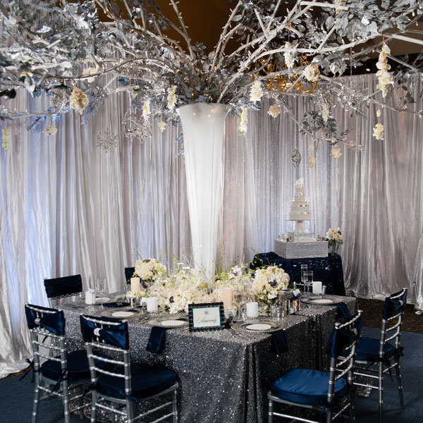 winter wedding centerpiece