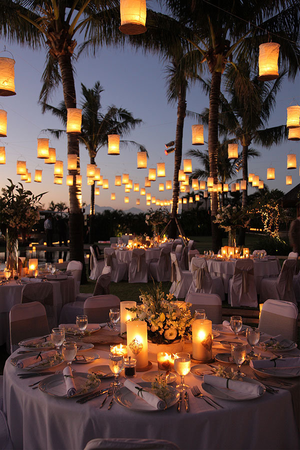 romantic wedding lighting