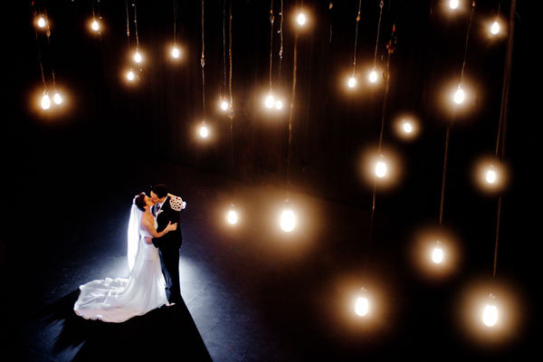 cool lighting idea for first dance