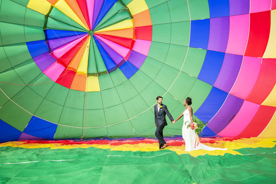 hot air balloon wedding photo