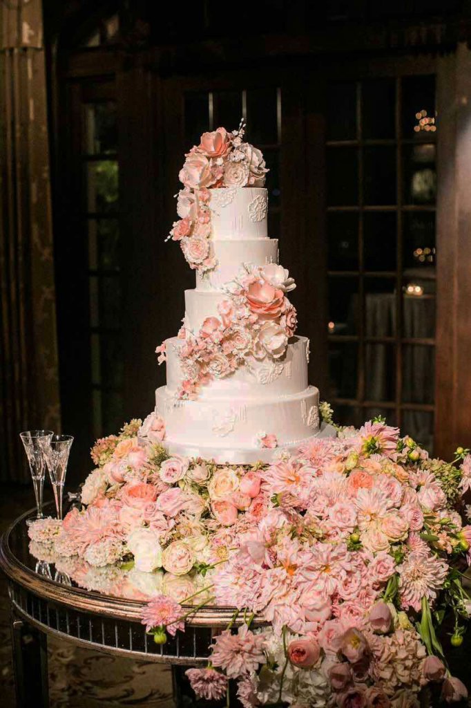 wedding cake with fresh flowers