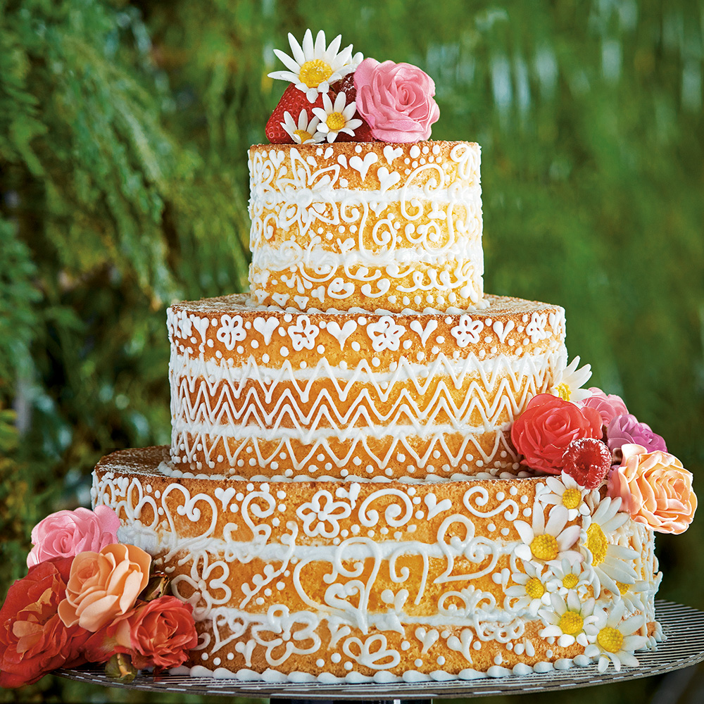 Naked wedding cake with pattern