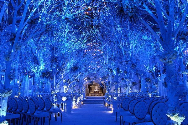 winter wonderland wedding ceremony