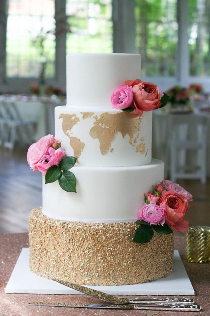 world map wedding cake