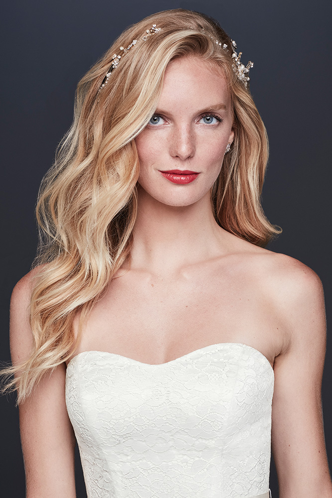Soft waves wedding hairstyle