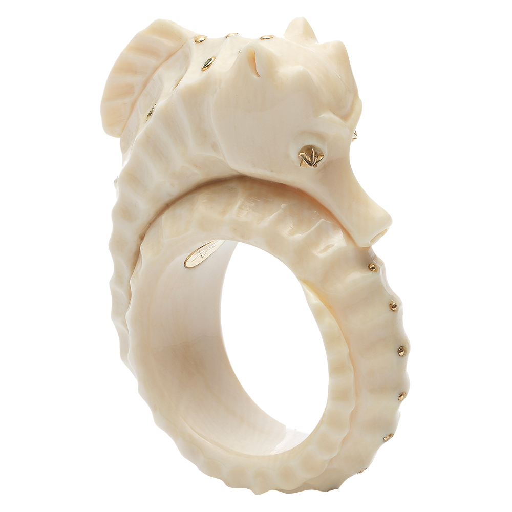 Seahorse ring by Bibi van der Velden