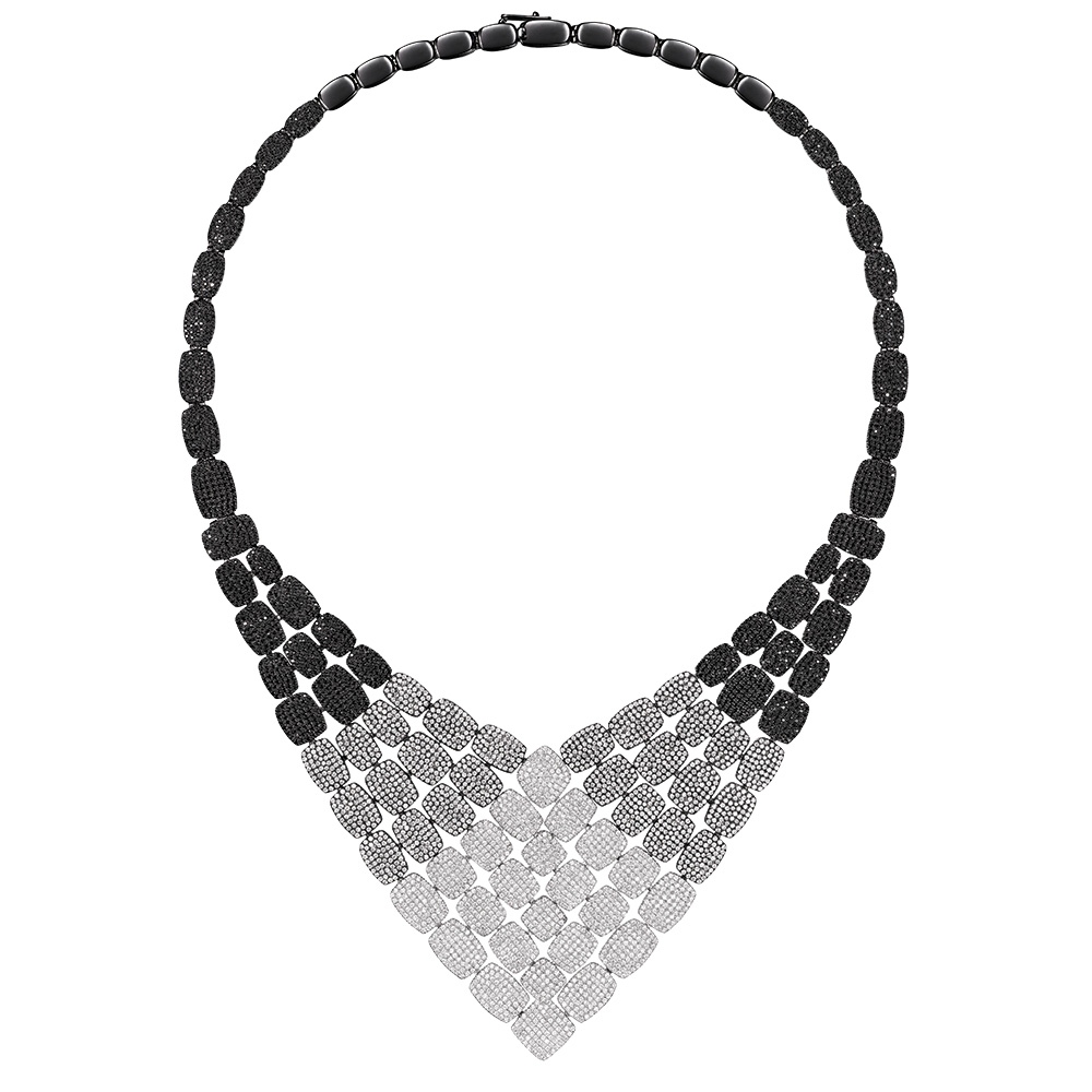 white and black gold necklace as29