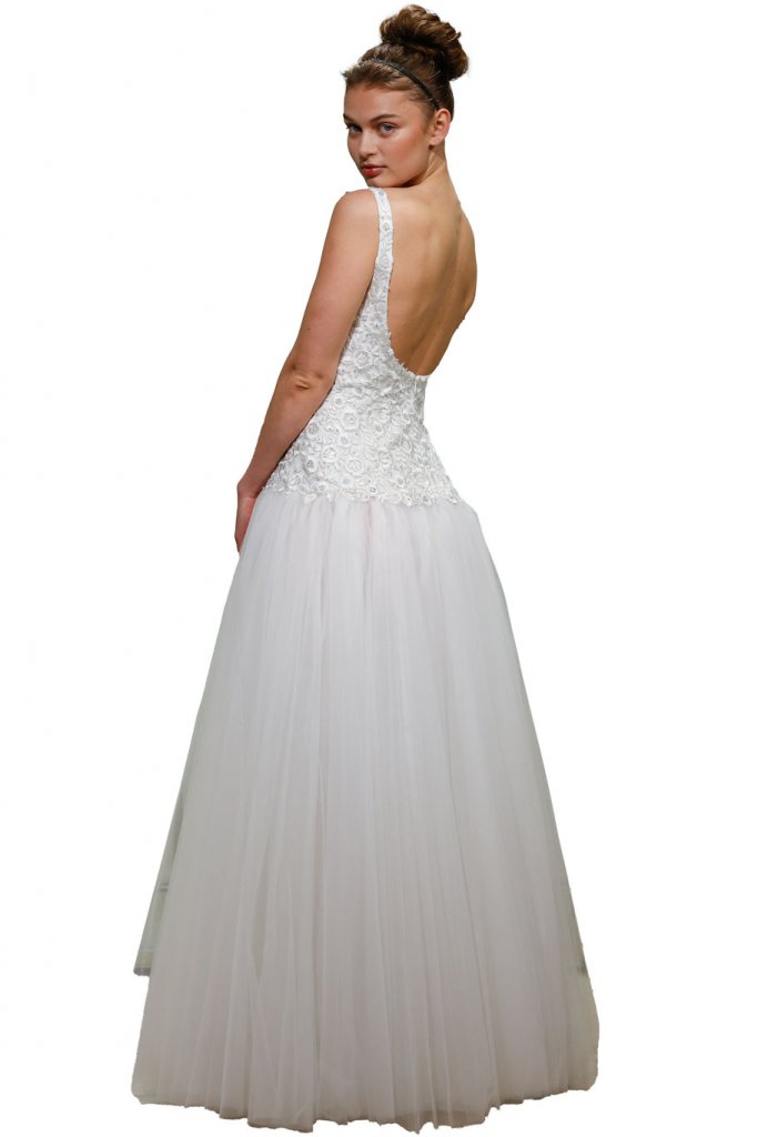 gracy accad wedding gown