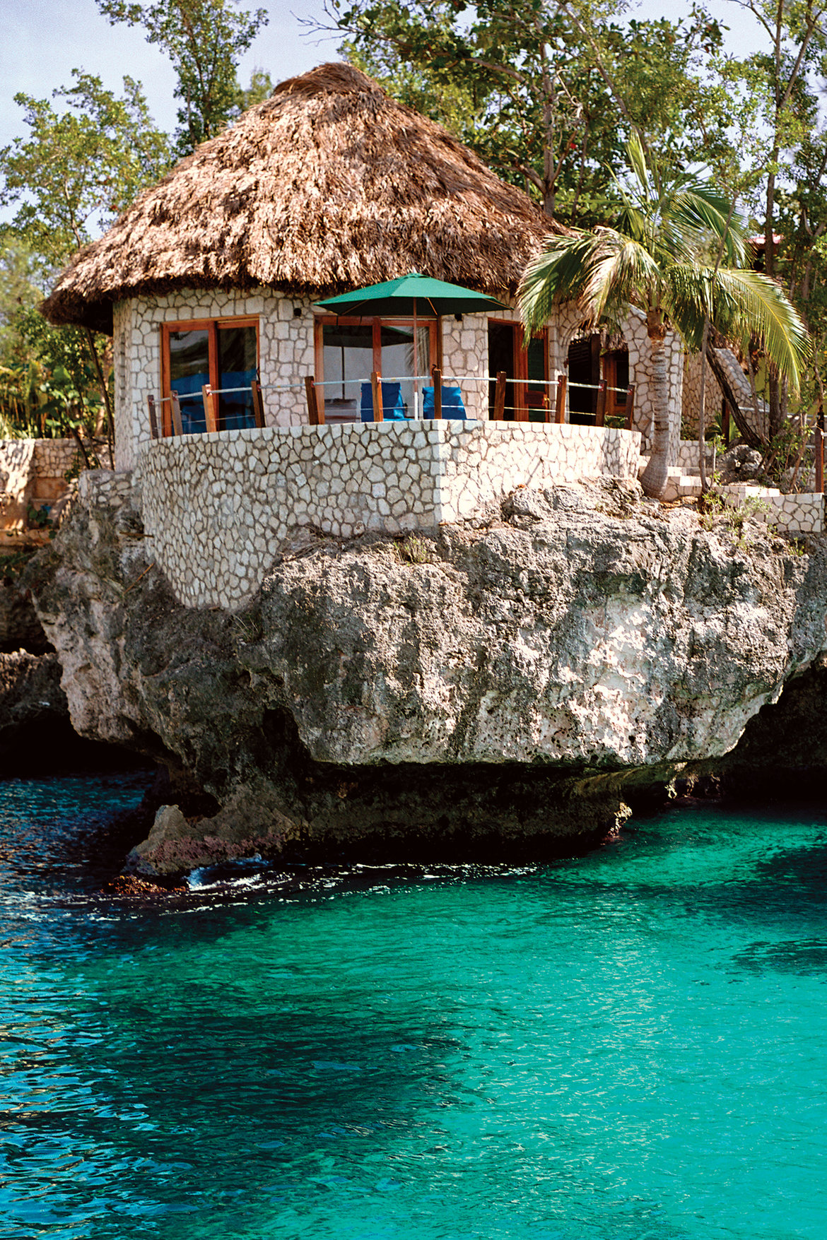 2015 Travel Awards Bang for Your Buck BridalGuide